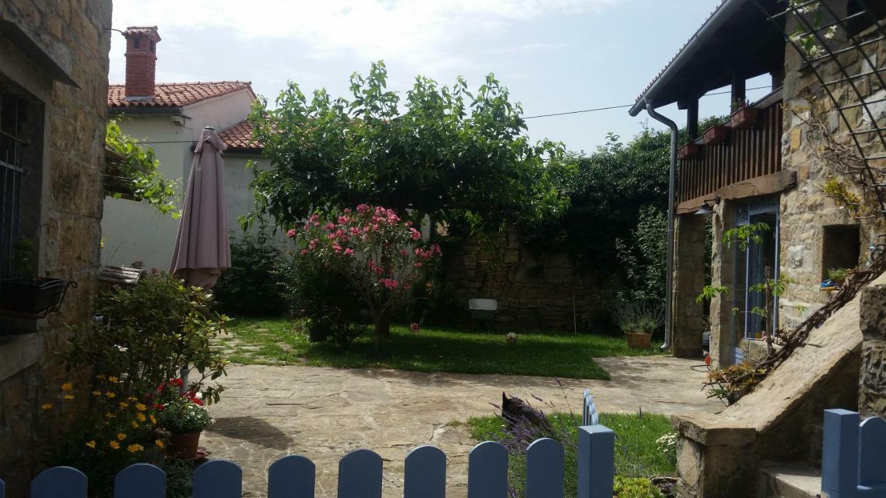 Labor Istrska Hiska Villa Marezige Exterior photo